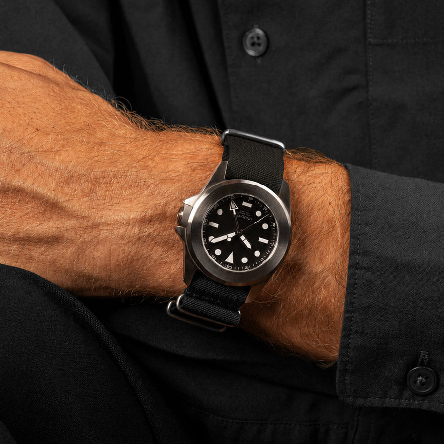 Modello Quattro U4-GMT-AEB