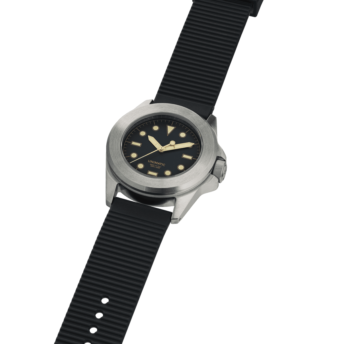 Modello Quattro U4S-8B