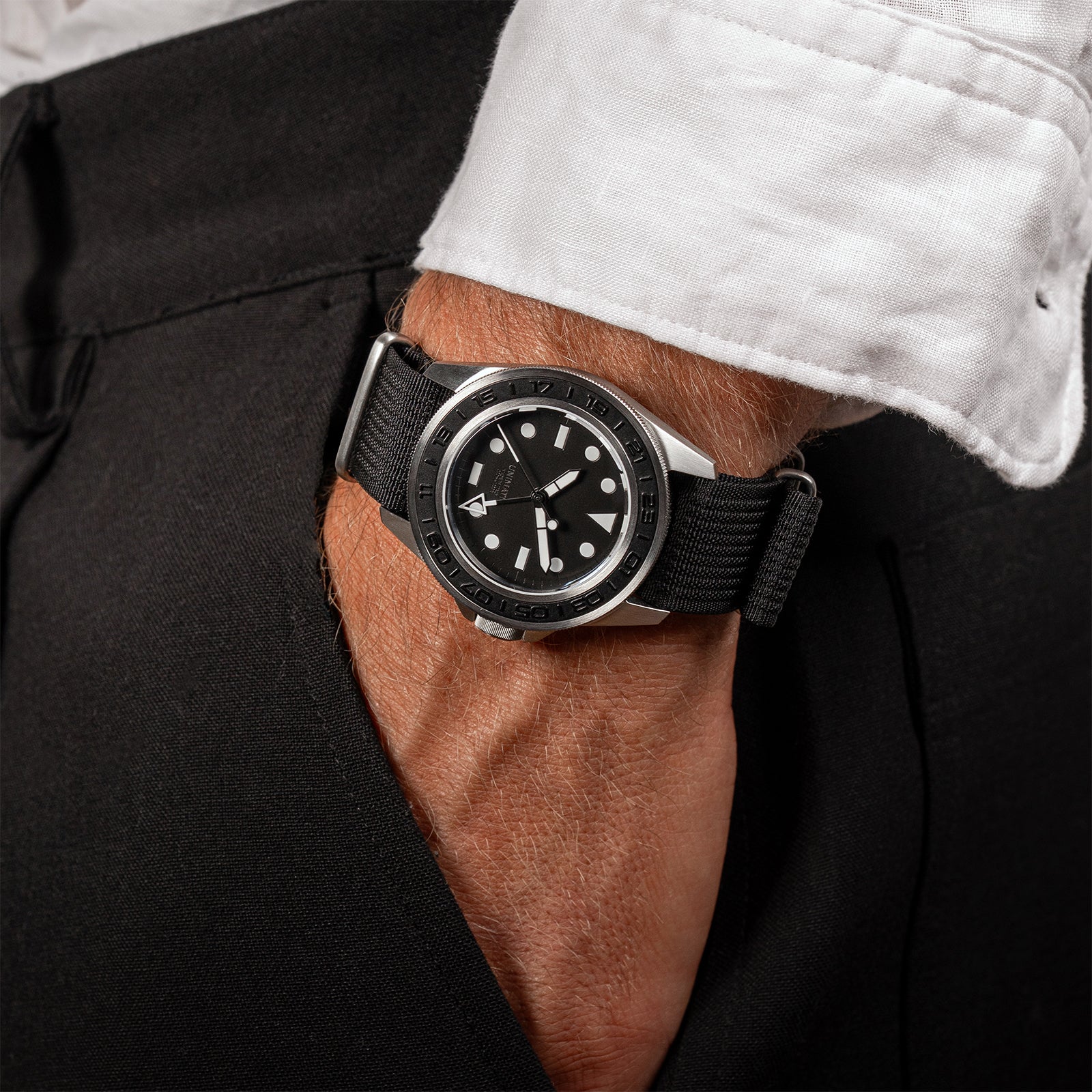 Modello Uno U1-MoMA-B – UNIMATIC Watches