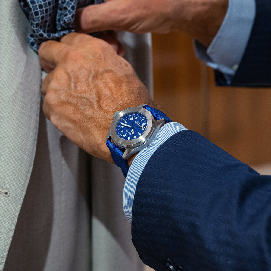 Modello Quattro U4-GMT-EMJDM