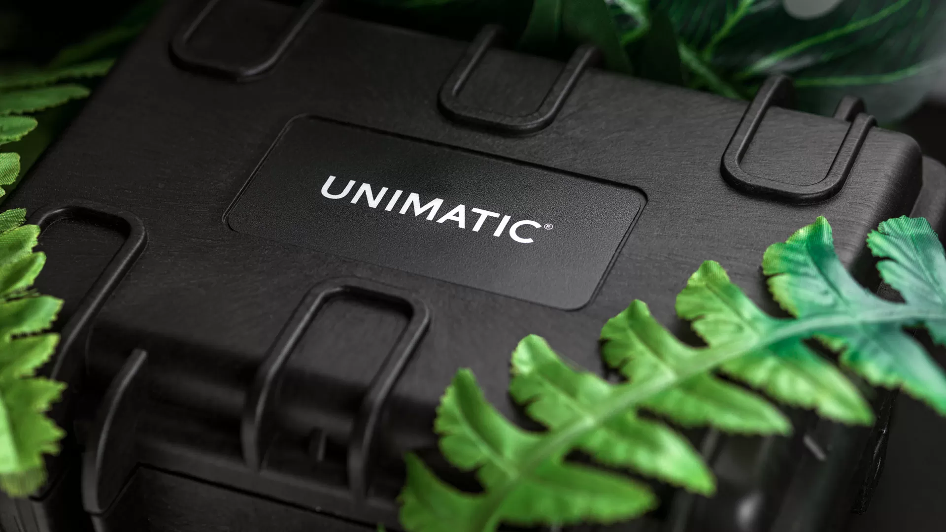 UNIMATIC Tough Case – 2 slot | Lifestyle | UNIMATIC watches